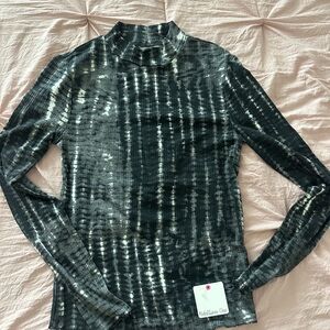 Rebellious One Juniors' Mock-Neck Tie-Dye Top Black Size xs